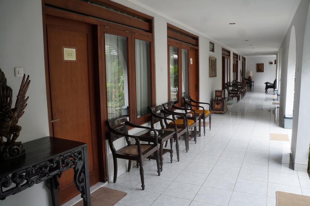 Hotel Kirana Yogyakarta Bagian luar foto