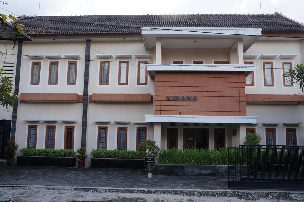 Hotel Kirana Yogyakarta Bagian luar foto