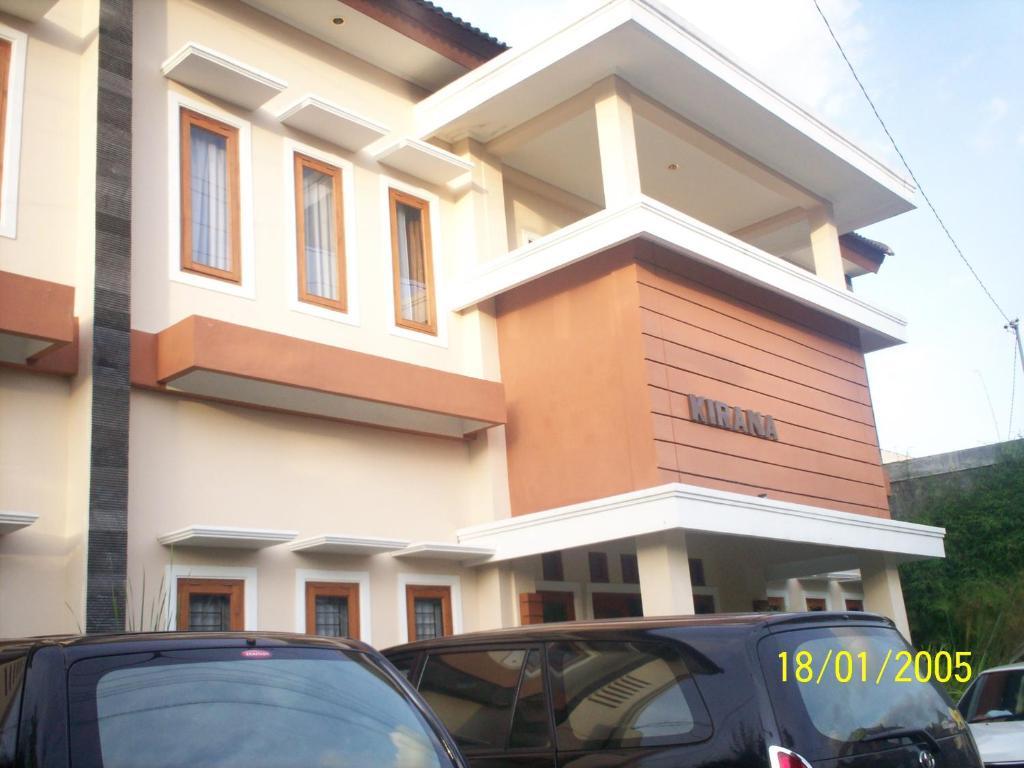 Hotel Kirana Yogyakarta Bagian luar foto
